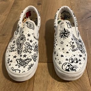 VANS size 10 1/2 White Lightly worn - like New